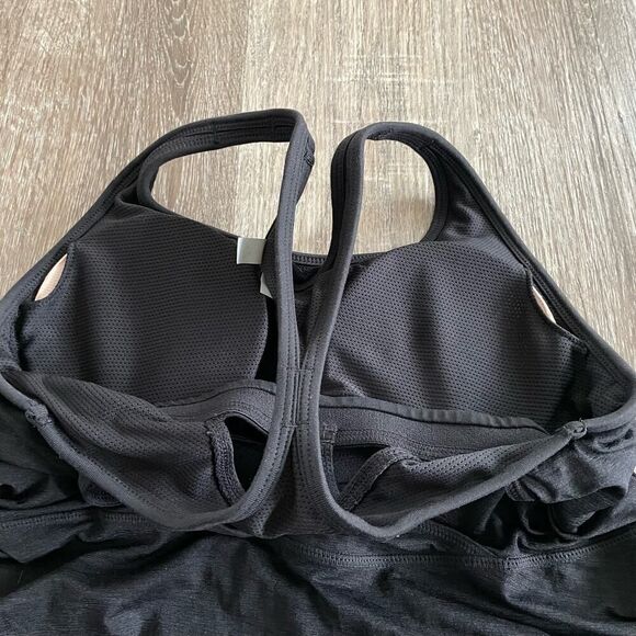 Athleta Black Swift Reach And Restore Built-in Bra Tank Top - Size: XS - Picture 9 of 10